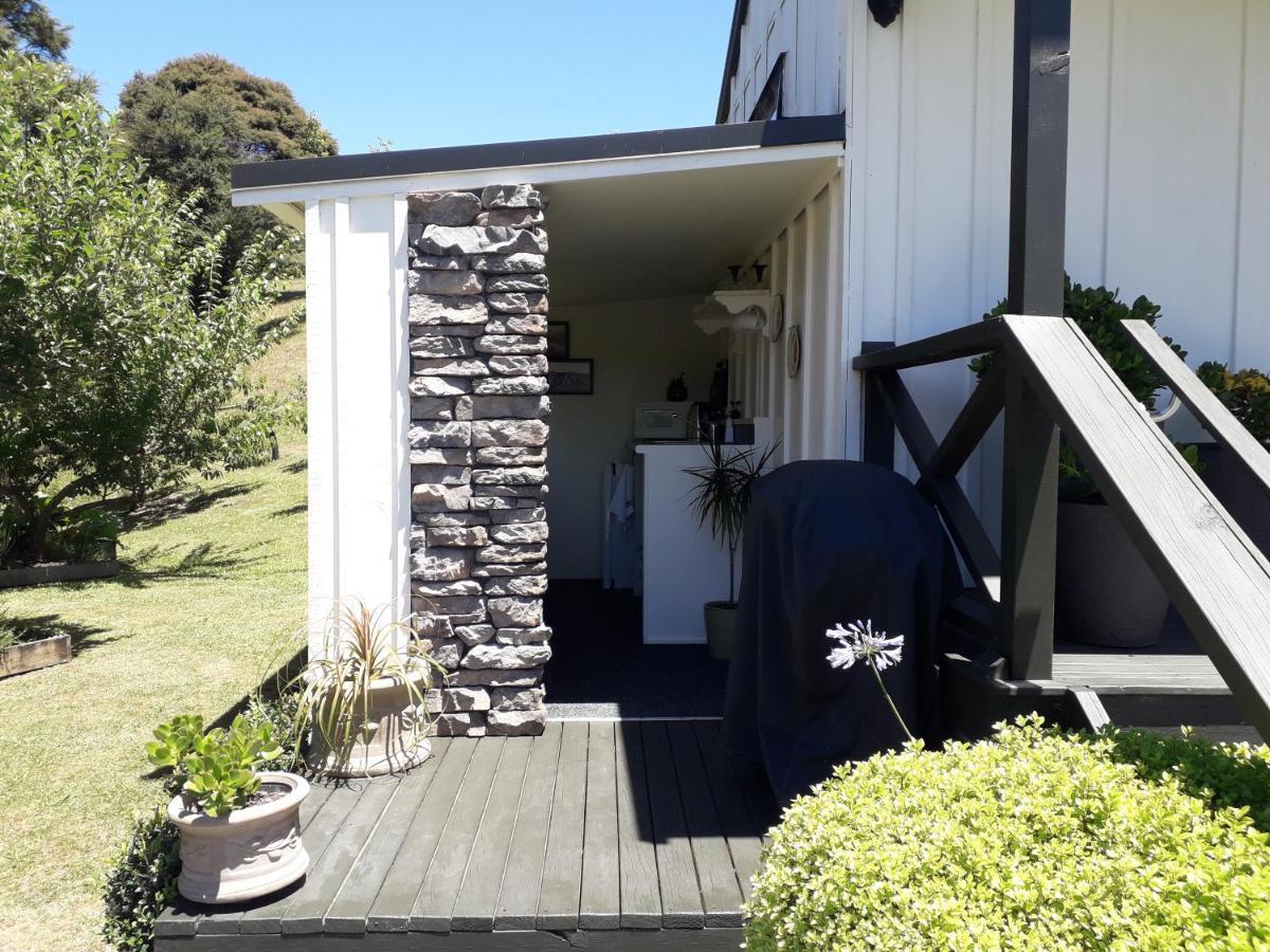 Kuaotunu'S Peebles Cottage Eksteriør bilde
