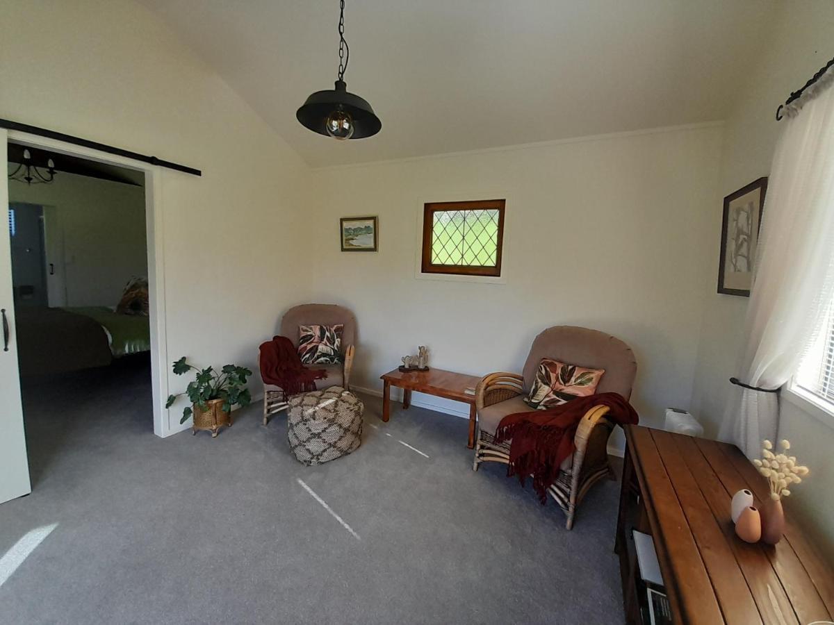 Kuaotunu'S Peebles Cottage Eksteriør bilde